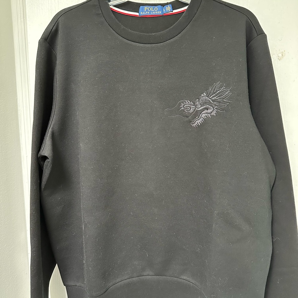 New Ralph Lauren Black Crewneck Sweat Shirt with Dragon Detail. Size L.